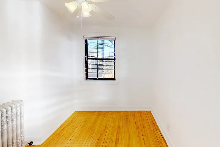 5457-5459 S. Blackstone Avenue — Photo 24