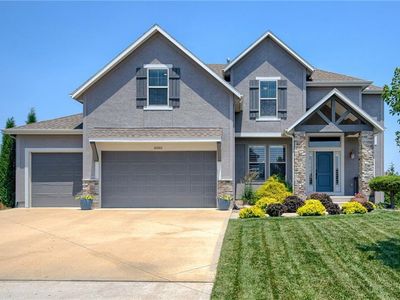 16515 S Schweiger Dr, Olathe, KS, 66062