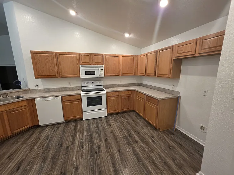 2908 Trema Ave — Photo 7