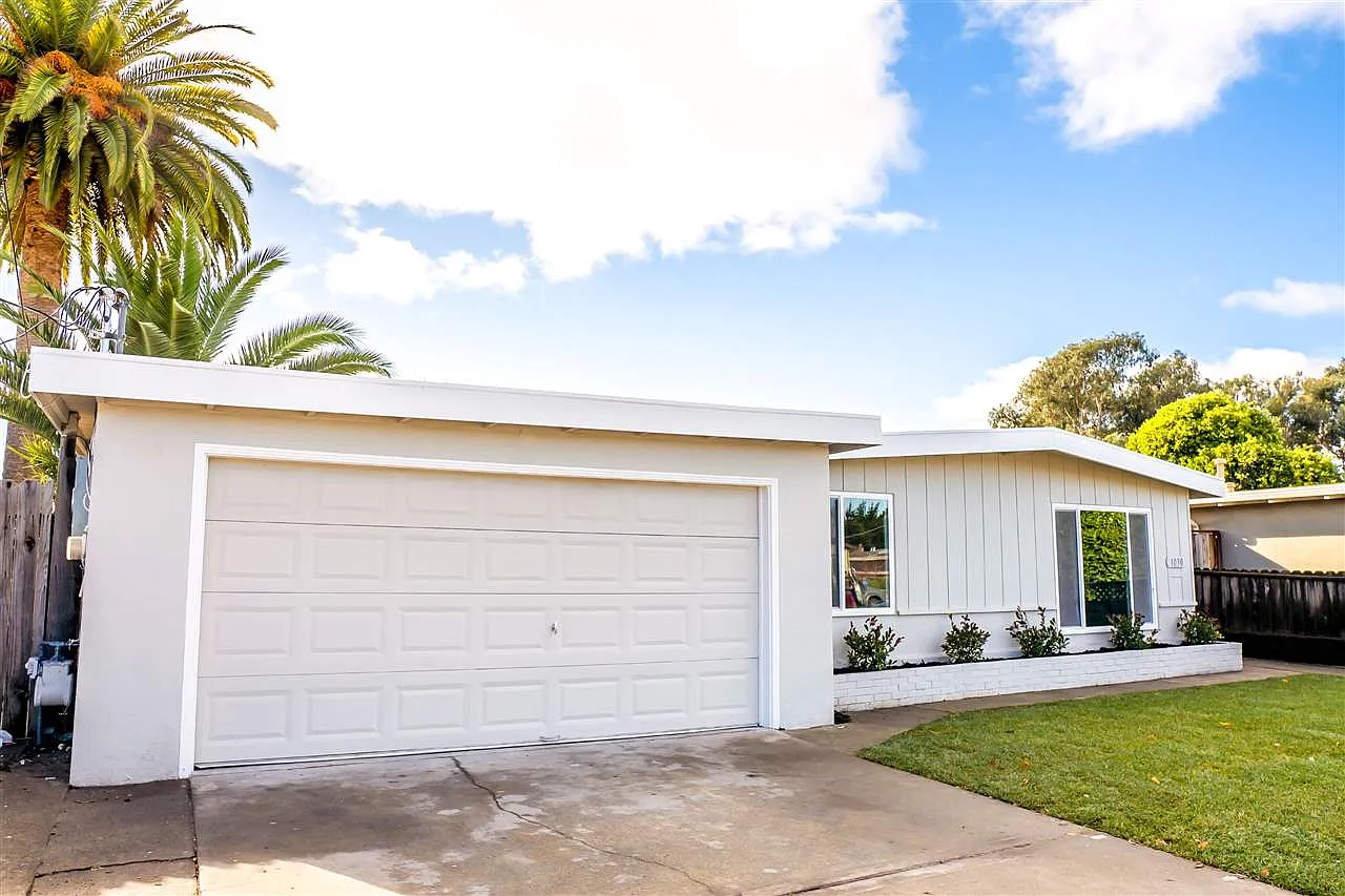 1030 Road 20 photo 1