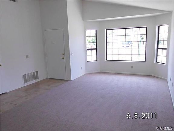 3rd image of 1050 Coquina St