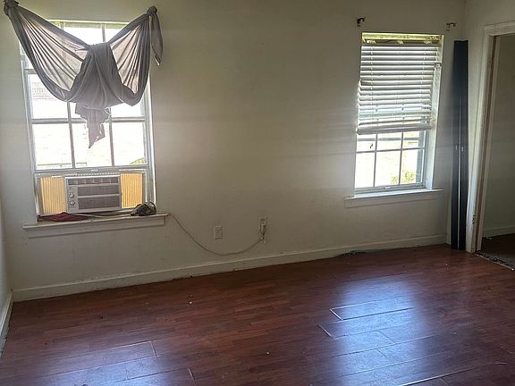 4th image of 3218 Thirteen Colony Mall APT 4B