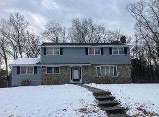 15 Maplewood Rd, Tewksbury, MA 01876