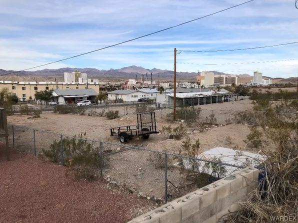 145 Hacienda Dr, Bullhead City, AZ 86429