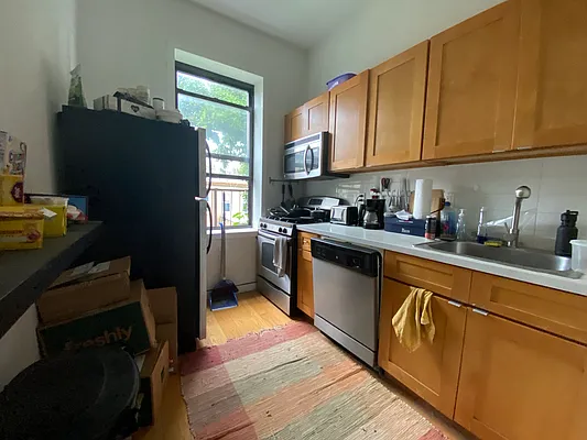 Rented by Compass | media 9