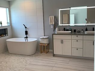 202 S Stellar Pkwy, Chandler, AZ 85226