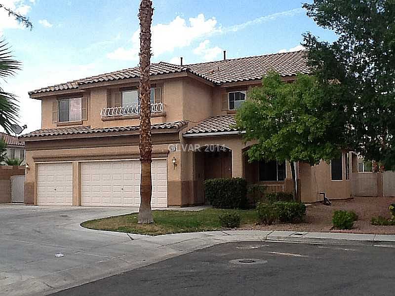 1st image of 3016 Loggia Ct