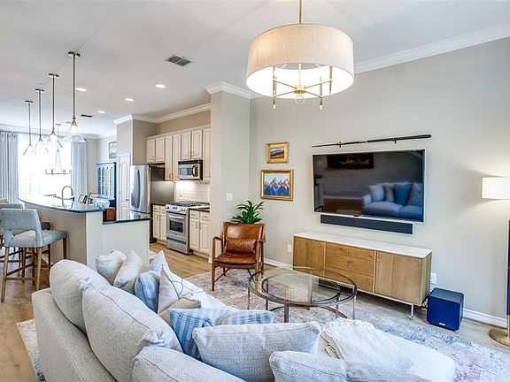4th image of 4419 Buena Vista St APT 4