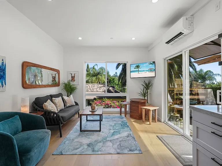 2258 Helios Dr — Photo 11