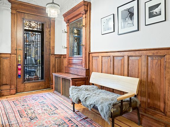 5th image of 546 1st St #2