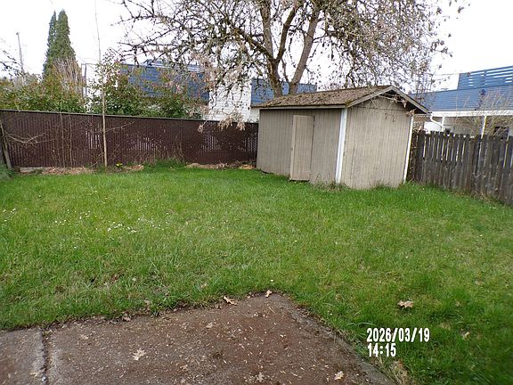 5th image of 527 NW Oak Ave #527-167-01