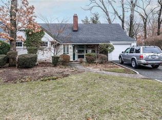 53 Nancy Blvd, Merrick, NY 11566