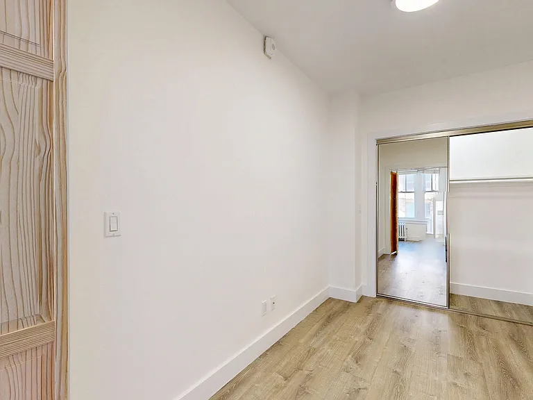 980 Bush St #412 — Photo 5