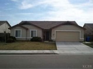 2063 W Hampton Dr, Hanford, CA 93230