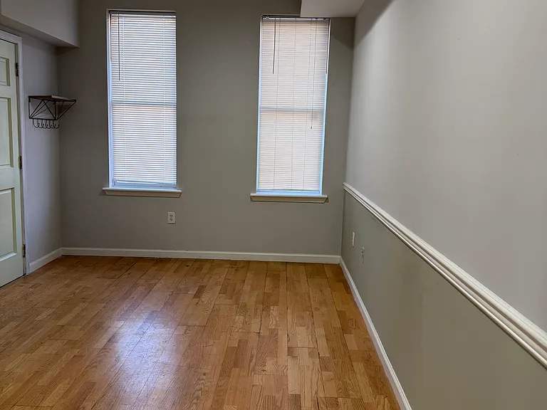 914 S Hanover St #1 — Photo 3