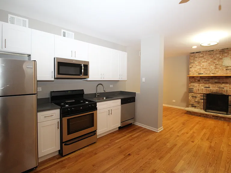 617 W Drummond Pl #GCW — Photo 7