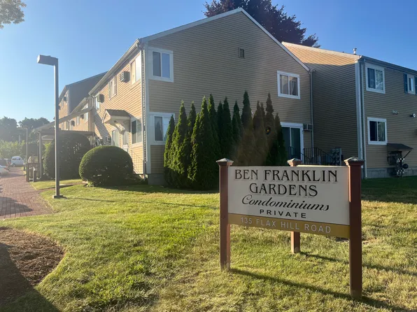 135 Flax Hill Road APT 25, Norwalk, CT 06854