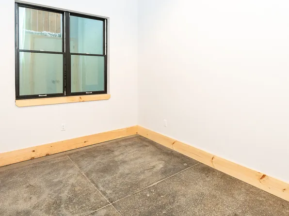 255 18th Street image 15 of 47