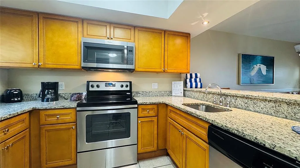 2 bed, 2.0 bath, 1052 sqft, $2,000 — Photo 3