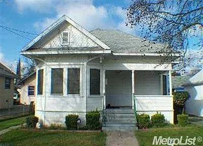 935 N Sierra Nevada St photo 1