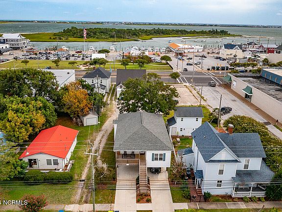 4th image of 611 Bridges Street