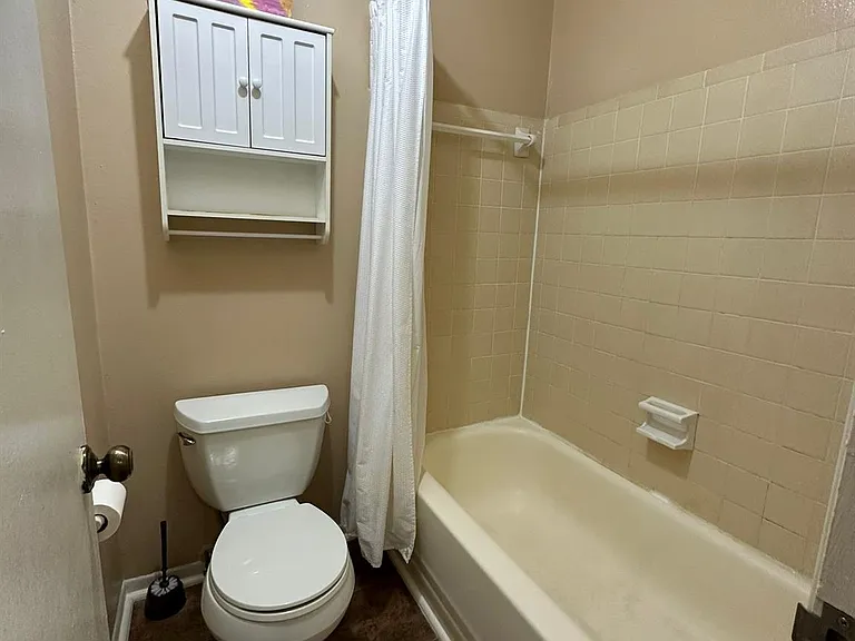 7305 S Gessner Dr — Photo 21