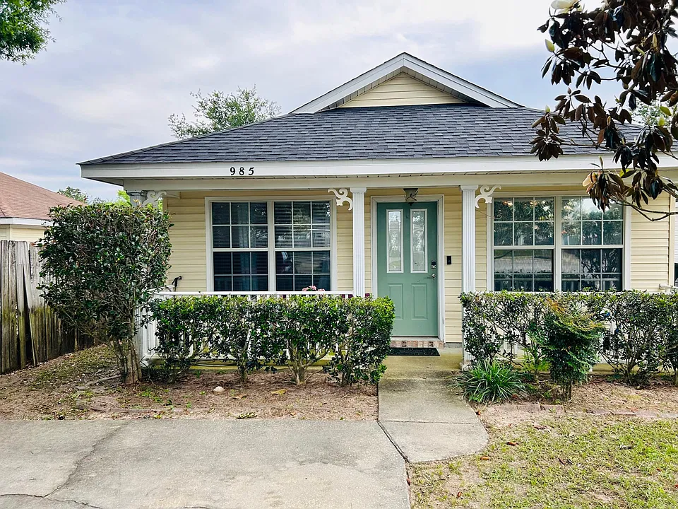 985 Tinson Cir