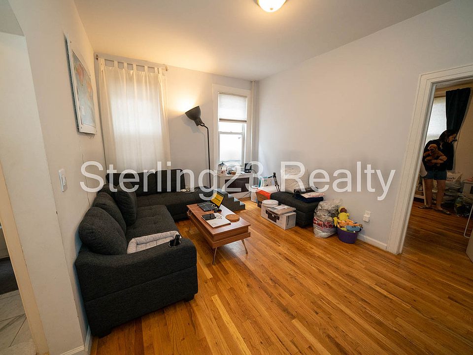 1st image of 24-11 29th St #1D