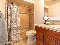 5908 Stockdale Hwy #1 — Photo 8