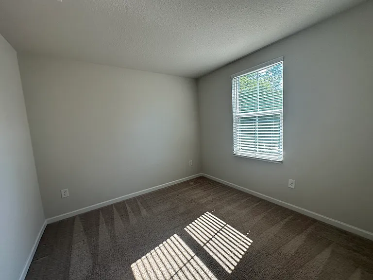 304 Forecastle St — Photo 16