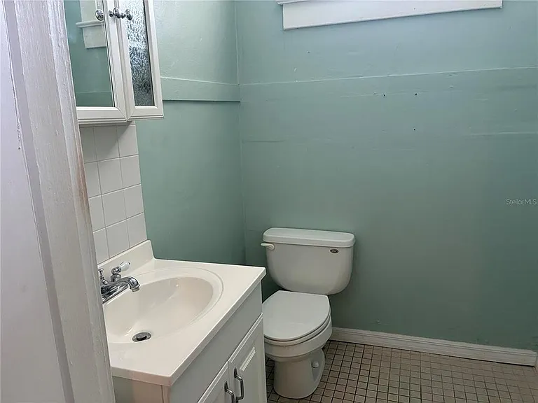 611 S Willow Ave — Photo 23