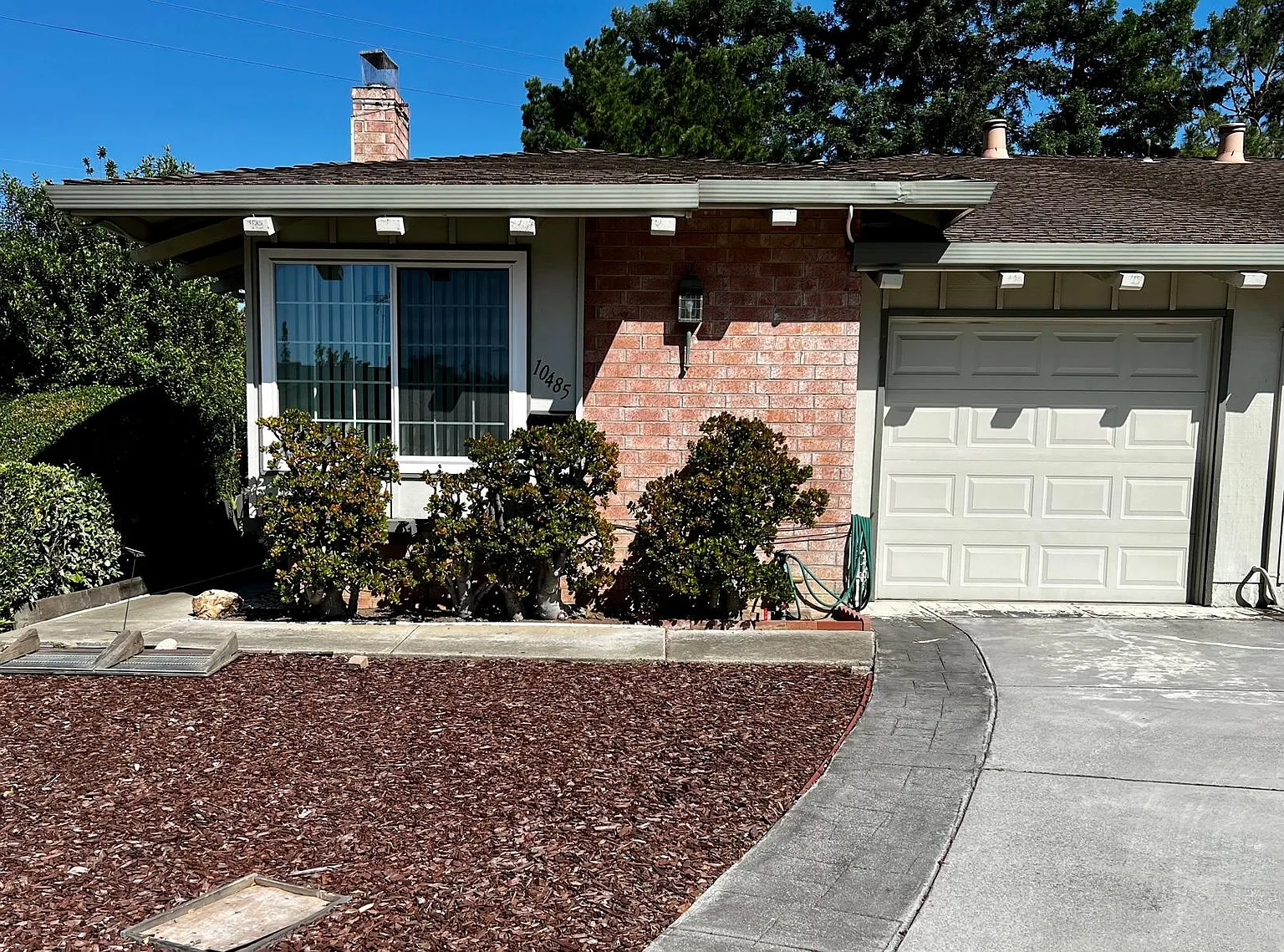 10485 Merriman Rd photo 1