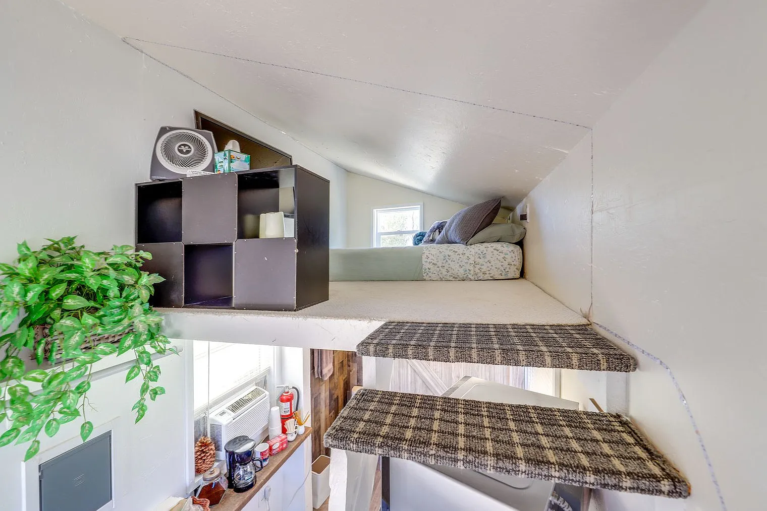 Studio, 1.0 bath, 290 sqft, $1,623 — Photo 1