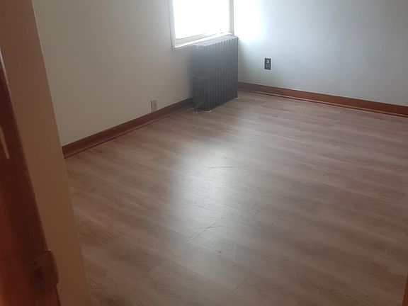 4th image of 16186 New Ave #7