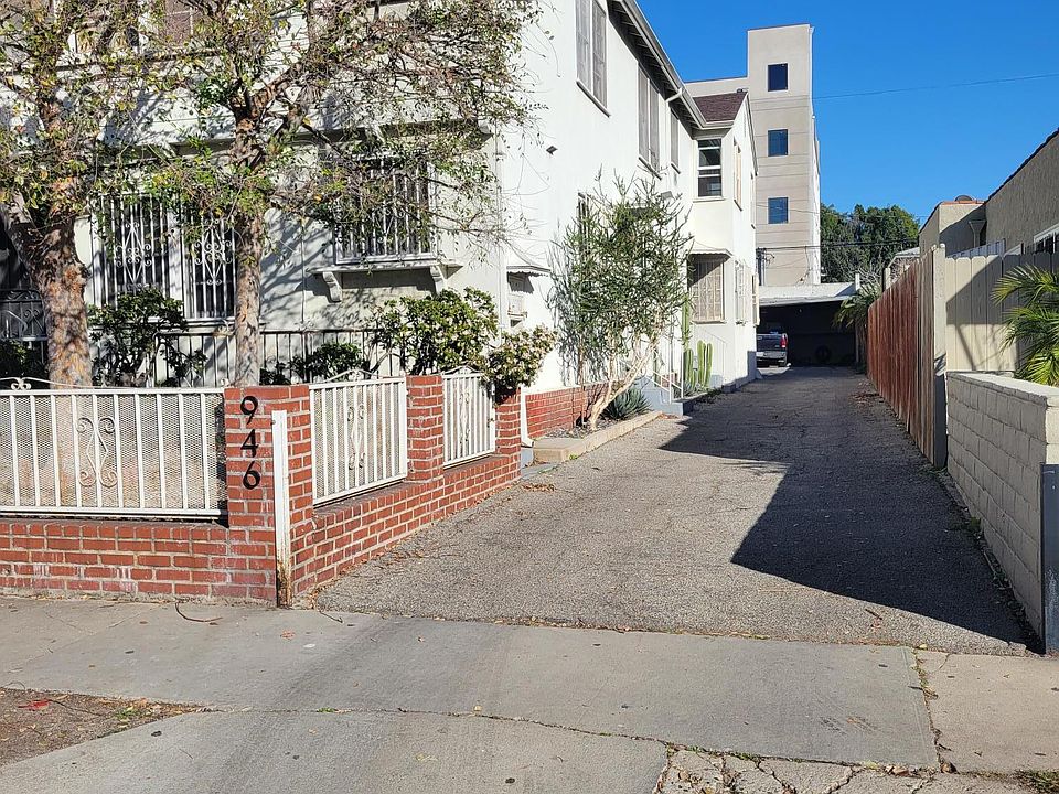 1st image of 946 N Hudson Ave