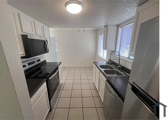 1005 Dickerson Dr SE #A — Photo 12