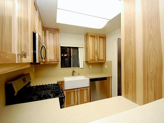 2nd image of 8228 Fountain Ave #4