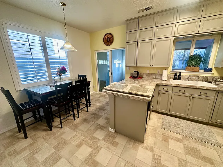 10404 Gutierrez Rd NE — Photo 11