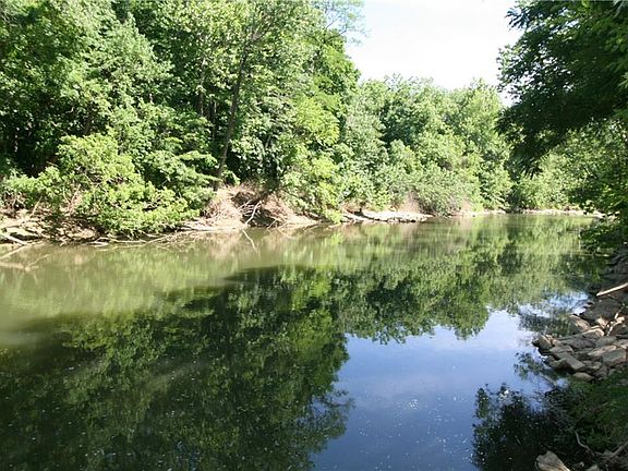 5th image of 7127 Williams Creek Dr