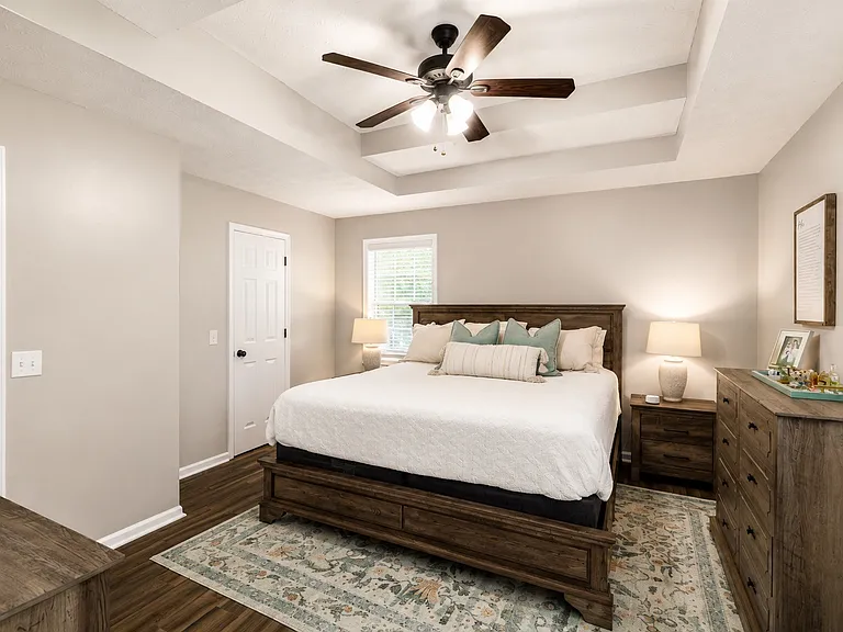 483 Whispering Oaks Dr — Photo 10