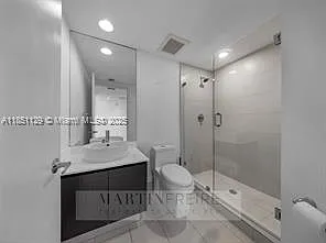 31 SE 6th St #1402 — Photo 15