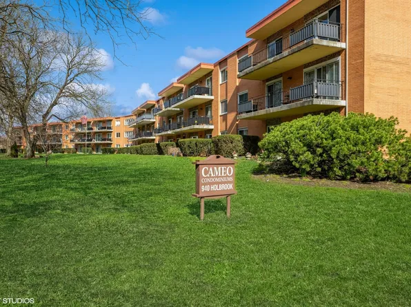940 Holbrook Rd APT 31C, Homewood, IL 60430