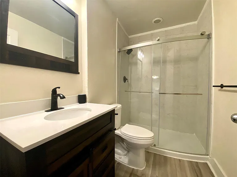 3815 Guadalupe St #207 — Photo 10