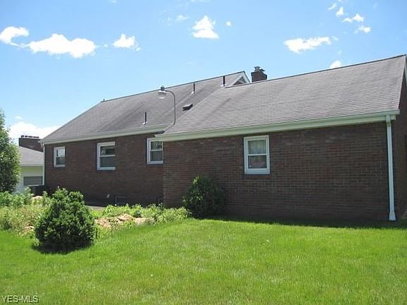 2nd image of 2472 Knollwood Ave