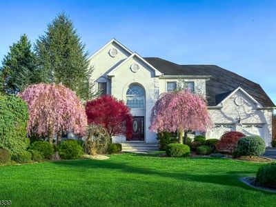 8 Softwood Way, Warren, NJ, 07059