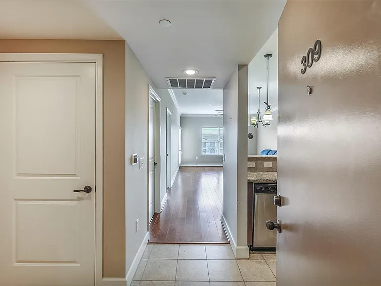 2203 Dorrington St #309 — Photo 6