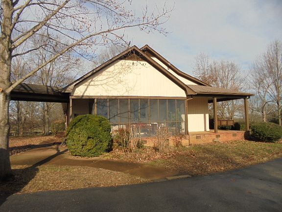 5th image of 936 Altawood Dr
