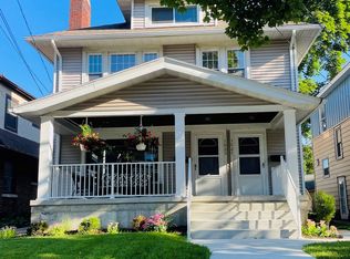 1625 Wealthy St SE, East Grand Rapids, MI 49506