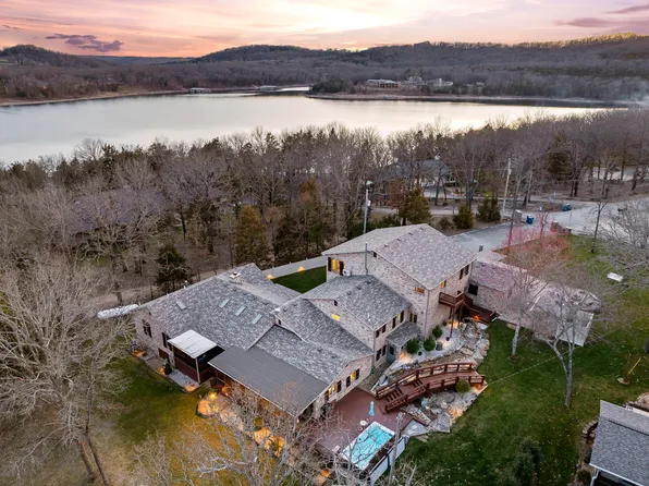 4 Trails End Street, Branson West, MO 65737