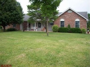 100 Emke Rd, Augusta, MO 63332